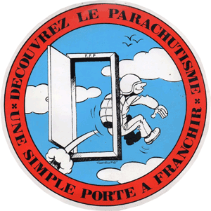 Découvrez du Parachutisme  " Une simple porte à franchir , autocollant créé il y a 30  ans pour les journées porte-ouvertes de la FFP Salon de l'enfance  (années 1983-1984) "