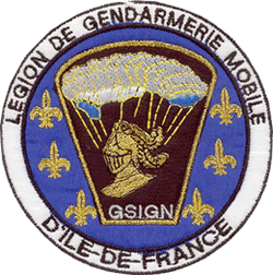 Equ0ipe Compétition du  Groupement de Sécurité et d'Intervention de la Gendarmerie Nationale,  réalisé à 10 Exemplaires en  avril 1994    