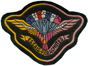 C .E.V.   Essais Parachutes  Bi-color tissu 