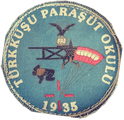 Ecole de parachutisme  en 1935 Turquie 